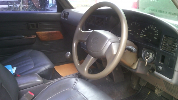 โตโยต้าไมตี่เอ็กซ์ปี92 ไว้เข้าไร่  สภาพดี  ราคาถูก