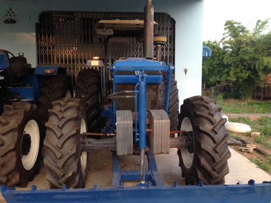 ขายรถไถ Ford 7810 (6สูบ)