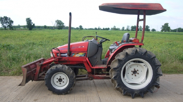 ขายยันม่าร์ F-28ex สองเพลา พร้อมใบดัน สภาพพร้อมใช้ สนใจติดต่อ