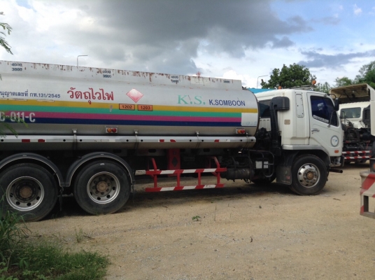 ขายรถM617เพลาเดียว.ค.260แรงปี51น้ำมัน18000ลิตรกระทอปโหลดล่าง