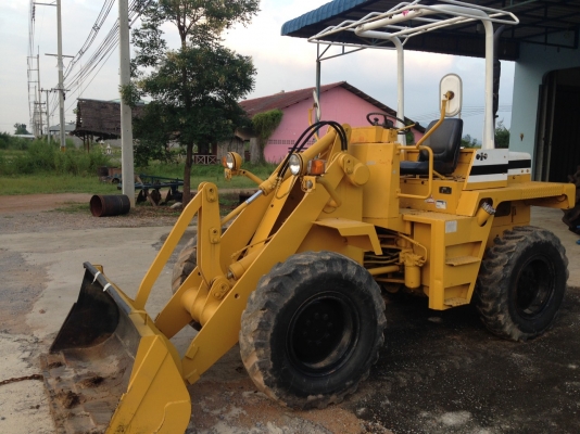 ขายรถตัก สภาพดี ใช้งานเยี่ยม