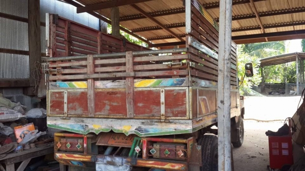 ขายอีแต๋น6ล้อ เครื่องKRT140แรง แชชซีสวยเกียร์ใหญ่ เอกสารเล่มทะเบียน พร้อมวิ่งใช้งาน