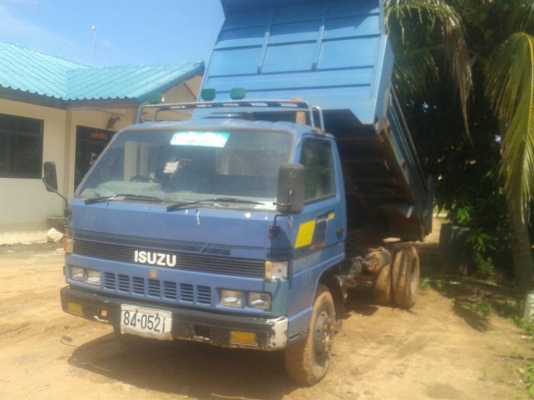 ขาย6ล้อดัมพ์5คิวอีซูซุNPR115 ช่วงล่างFหน้า หลัง แชชซีสวย เครื่องดี เอกสารเล่มทะเบียนพร้อม วิ่งงานประจำ