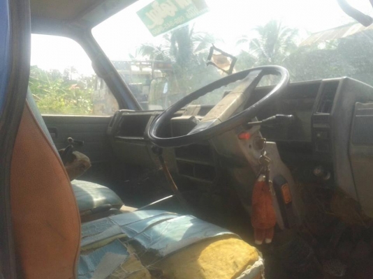 ขาย6ล้อดัมพ์5คิวอีซูซุNPR115 ช่วงล่างFหน้า หลัง แชชซีสวย เครื่องดี เอกสารเล่มทะเบียนพร้อม วิ่งงานประจำ