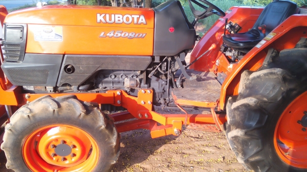 ขายรถไถคูโบต้าMax L4508 di ใบมีดดันหน้าผาลพรวนพร้อมใช้งาน