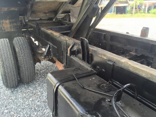 ขายรถบรรทุก 6 ล้อดั้ม NPR57L  เครื่อง 110 แรง มีสโล ปี 1996 ยาว 3.80 เมตร ช่างล่างหลัง  F