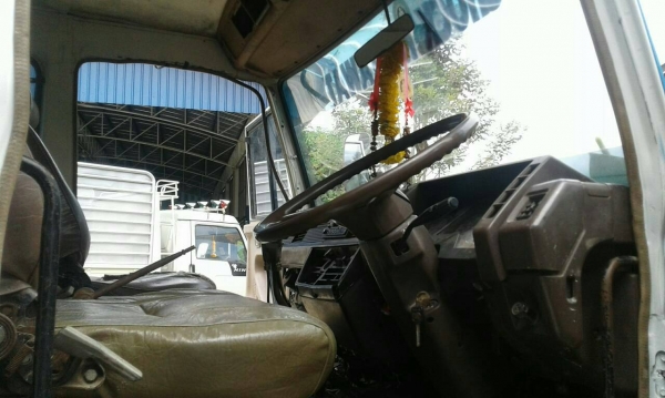 ขายดั้ม2เพลา 220เทอร์โบ เบรกใหญ่ โลฮาย10สปีด พ.เพาเวอร์ เบรกทิฟฟี่ ภายในสวย สภาพพร้อมใช้งาน เอกสารพร้อมโอน  สนใจโทร 090-8588220คุณนะ 093-3258446คุณบิว หรือเข้าดูสินค้าอื่นๆได้ที่ www.truck.in.th/498 หรือเพจFacebook ณรงค์ ซื้อขายรถมือสอง (เว็บไซต์ส่วนตัว)