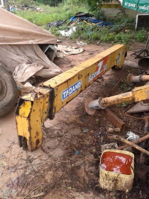 ขายเครน TADANO SuperZ303 สภาพพร้ขายเครน TADANO SuperZ303 สภาพพร้อมใช้งาน ราคา200,000 สนใจโทร 090-8588220คุณนะ 093-3258446คุณบิว หรือเข้าดูสินค้าอื่นๆได้ที่ www.truck.in.th/498 หรือเพจFacebook ณรงค์ ซื้อขายรถมือสอง (เว็บไซต์ส่วนตัว) หรือFacebook ตลาดรถมือส