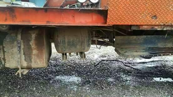 ขายเทรลเลอร์หัวยาว เครื่อง195แรง ช่วงล่างใหญ่จัมโบ้ สภาพพร้อมใช้งาน เอกสารพร้อมโอน สนใจโทร 090-8588220คุณนะ 093-3258446คุณบิว หรือเข้าดูสินค้าอื่นๆได้ที่ www.truck.in.th/498 หรือเพจFacebook ณรงค์ ซื้อขายรถมือสอง (เว็บไซต์ส่วนตัว) หรือFacebook ตลาดรถมือสอง