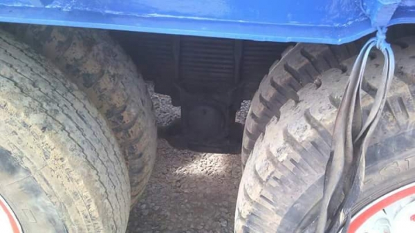 ขายเทรลเลอร์12ล้อ เครื่อง315แรง สภาพพร้อมใช้งาน เอกสารพร้อมโอน สนใจโทร 090-8588220คุณนะ 093-3258446คุณบิว หรือเข้าดูสินค้าอื่นๆได้ที่ www.truck.in.th/498 หรือเพจFacebook ณรงค์ ซื้อขายรถมือสอง (เว็บไซต์ส่วนตัว) หรือFacebook ตลาดรถมือสอง คุณนะ