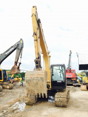 ขายCAT 312C ไมล์12,xxxชม. รถพร้อมใช้งาน