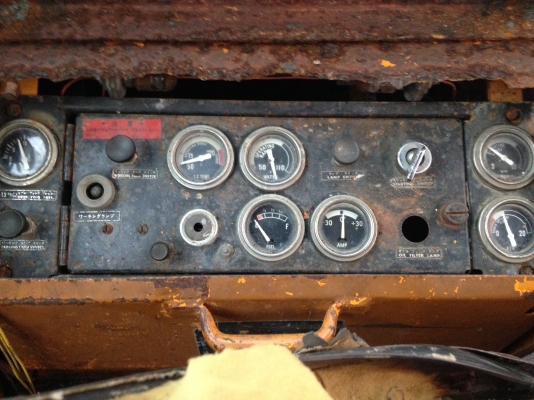 ขายรถตัก Komatsu JH30B ; รถเก่าญี่ปุ่น 100\%;  สภาพสวยพร้อมใช้งานได้ทันที สนใจติดต่อ 081-9485494