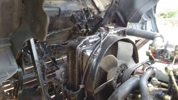 ขายHINO FF3H เครื่อง195แรง ยาว7.20เมตร สภาพพร้อมใช้งาน เอกสารพร้อมโอน ราคา620,000 สนใจโทร 090-8588220คุณนะ 093-3258446คุณบิว หรือเข้าดูสินค้าอื่นๆได้ที่ www.truck.in.th/498 หรือเพจFacebook ณรงค์ ซื้อขายรถมือสอง (เว็บไซต์ส่วนตัว) หรือFacebook ตลาดรถมือสอง