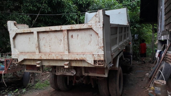 หกล้อ ฮีโน่ KM 777 ดั้ม5คิว สภาพดีสวยทั้งคัน ทะเบียนพร้อมโอน