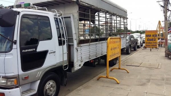 ต้องการขายรถ6ล้อฮีโน่ปี44เครื้อง180แรง2เพลาสภาพพร้อมใช้เครื่องดีคัชซีสวยสนใจติดต่อด่วนเจ้าของขายเอง ต้องการขายรถ6ล้อฮีโน่ปี44เครื้อง180แรง2เพลาสภาพพร้อมใช้เครื่องดีคัชซีสวยสนใจติดต่อด่วนเจ้าของขายเอง