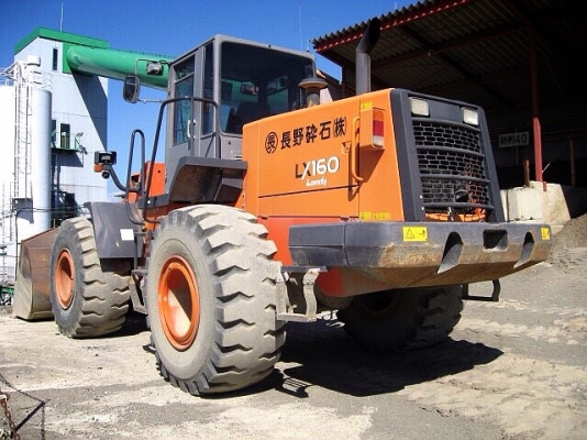 รถสวยมาอีกแล้ว Hitachi LX160-7 รุ่นนิยม เทียบเท่า 300 นำเข้าจากญี่ปุ่น 086-348-2188 พง