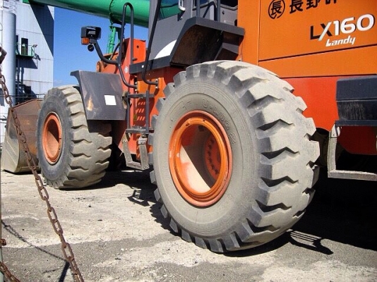 รถสวยมาอีกแล้ว Hitachi LX160-7 รุ่นนิยม เทียบเท่า 300 นำเข้าจากญี่ปุ่น 086-348-2188 พง