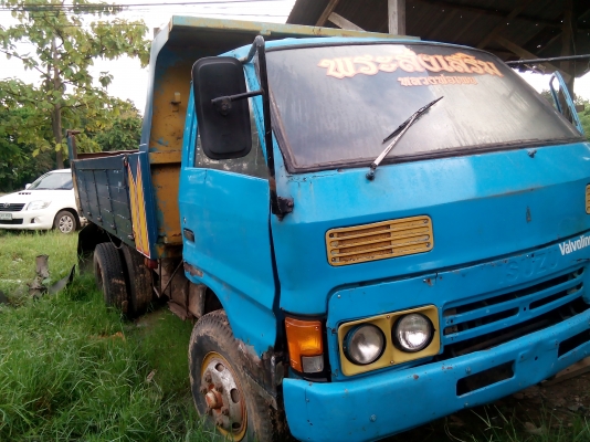 ขายรถบรรทุก 6 ล้อดั๊มพ์