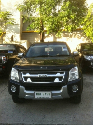 ขายด่วน isuzu 2.5 แคปยกสูง ปี2011 รถสวยวิ่งน้อย รับประกันคับ
