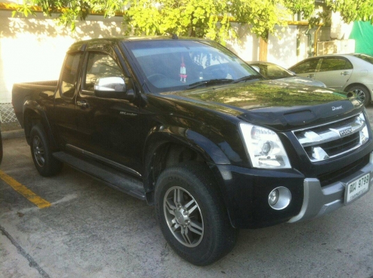 ขายด่วน isuzu 2.5 แคปยกสูง ปี2011 รถสวยวิ่งน้อย รับประกันคับ