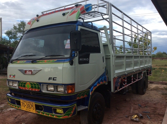 HINO6ล้อ FC แท้ เครื่อง 160 แรง(6สูบ) พวงมาลัยพาว์เวอร์ กะบะเหล็กรั้วคอกแป๊บสูง ยาว 5.5 ม. คานหน้า-หลัง F เครื่องดี ครัทซีสวย ขาย 420,000 บาท ศุภากร (081-1903107 ,0814252943)