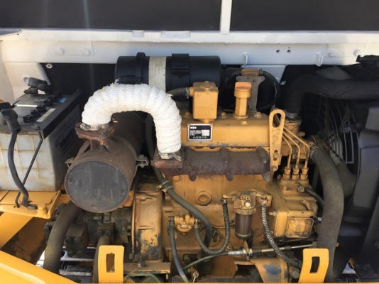 รถขุด KOMATSU PC20-5 มือสอง ทำสีใหม่ นำเข้าญี่ปุ่น