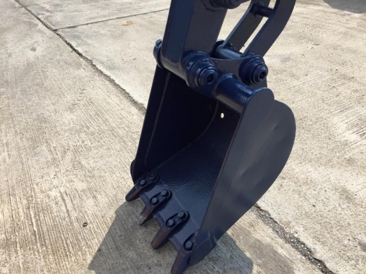 รถขุด KOMATSU PC20-5 มือสอง ทำสีใหม่ นำเข้าญี่ปุ่น