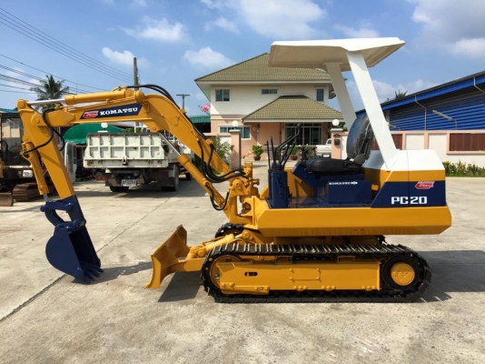 รถขุด KOMATSU PC20-5 มือสอง ทำสีใหม่ นำเข้าญี่ปุ่น