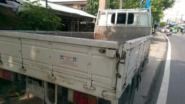 ขาย 4ล้อ ISUZU  NKR81  ไม่ติดเวลาจดทะเบียนปี 2554  เครื่อง4HL1  130 แรงม้า