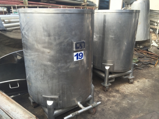 จำหน่ายถังสแตนเลส ราคาถูก หลายขนาดความจุ ขายเป็นกิโลครับ แนะนำมาเลือกดูที่ร้านครับ