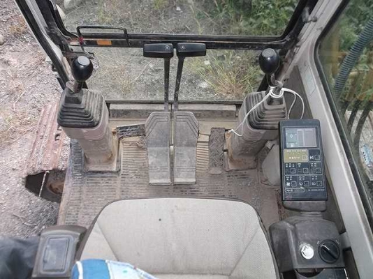 รถขุด Komatsu PC120-5 รถญี่ปุ่น สนใจสั่งนำเข้าโทร. 080-6565422 (หนิง)