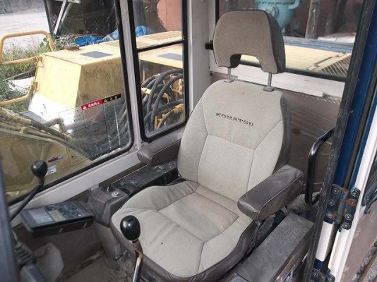 รถขุด Komatsu PC120-5 รถญี่ปุ่น สนใจสั่งนำเข้าโทร. 080-6565422 (หนิง)