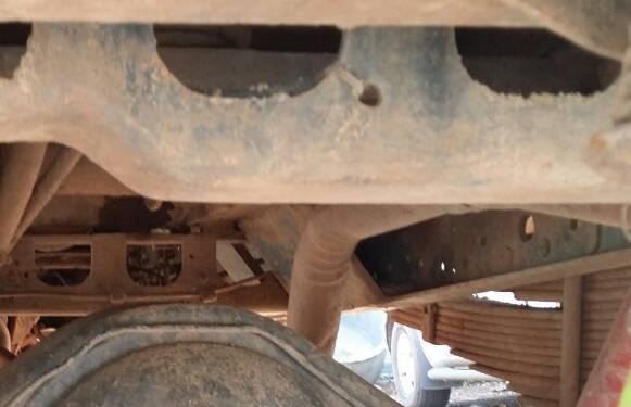 **400,000 บ.ต่อรอง///6ล้อดั้มดิน5คิว ISUZU-120 หัวการ์ตูน **ขาย ISUZU-120แรง ประกอบ 6ล้อดั้มดิน5คิว ช่วงล่างใหญ่ พร้อมลุย ISUZU FRR32G1 (คัสซีDEGA) วางเครื่อง4HF1-120แรงฝาขาว เกียร์สั้น เครื่องดี แน่น แรงดี ครับ เกียร์ดีไม่หลุด เกียร์สั้น เข้าง่าย ครับ ช่