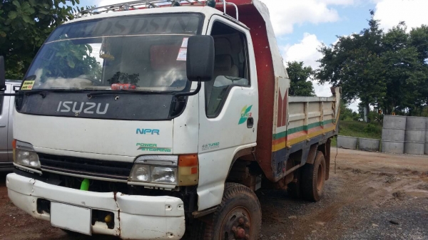 **400,000 บ.ต่อรอง///6ล้อดั้มดิน5คิว ISUZU-120 หัวการ์ตูน **ขาย ISUZU-120แรง ประกอบ 6ล้อดั้มดิน5คิว ช่วงล่างใหญ่ พร้อมลุย ISUZU FRR32G1 (คัสซีDEGA) วางเครื่อง4HF1-120แรงฝาขาว เกียร์สั้น เครื่องดี แน่น แรงดี ครับ เกียร์ดีไม่หลุด เกียร์สั้น เข้าง่าย ครับ ช่