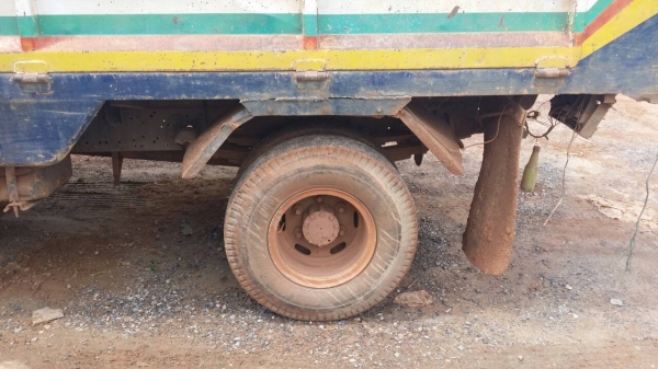 **400,000 บ.ต่อรอง///6ล้อดั้มดิน5คิว ISUZU-120 หัวการ์ตูน **ขาย ISUZU-120แรง ประกอบ 6ล้อดั้มดิน5คิว ช่วงล่างใหญ่ พร้อมลุย ISUZU FRR32G1 (คัสซีDEGA) วางเครื่อง4HF1-120แรงฝาขาว เกียร์สั้น เครื่องดี แน่น แรงดี ครับ เกียร์ดีไม่หลุด เกียร์สั้น เข้าง่าย ครับ ช่