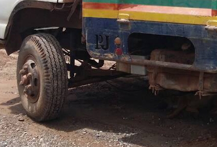 **400,000 บ.ต่อรอง///6ล้อดั้มดิน5คิว ISUZU-120 หัวการ์ตูน **ขาย ISUZU-120แรง ประกอบ 6ล้อดั้มดิน5คิว ช่วงล่างใหญ่ พร้อมลุย ISUZU FRR32G1 (คัสซีDEGA) วางเครื่อง4HF1-120แรงฝาขาว เกียร์สั้น เครื่องดี แน่น แรงดี ครับ เกียร์ดีไม่หลุด เกียร์สั้น เข้าง่าย ครับ ช่