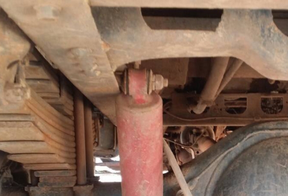 **400,000 บ.ต่อรอง///6ล้อดั้มดิน5คิว ISUZU-120 หัวการ์ตูน **ขาย ISUZU-120แรง ประกอบ 6ล้อดั้มดิน5คิว ช่วงล่างใหญ่ พร้อมลุย ISUZU FRR32G1 (คัสซีDEGA) วางเครื่อง4HF1-120แรงฝาขาว เกียร์สั้น เครื่องดี แน่น แรงดี ครับ เกียร์ดีไม่หลุด เกียร์สั้น เข้าง่าย ครับ ช่