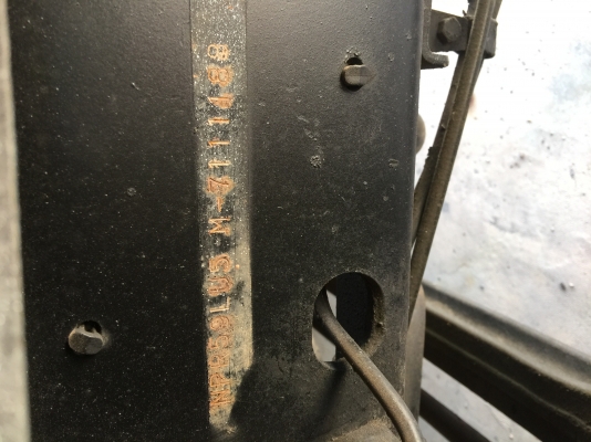 ขาย. NPR115. กะบะพื้นเรียบ. ปี36. เครื่องดี.  คลัทชีสวยๆ