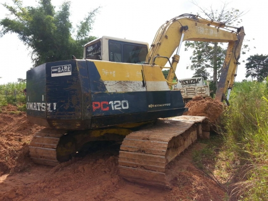 ขายแบคโค KOBELCO 120-5 ไฟฟ้าเต็ม แอร์เย็น ทำงานเร็ว เอวแน่น สภาพพร้อมใช้งาน เอกสารใบอินวอร์ย สนใจโทร 090-8588220คุณนะ 093-3258446คุณบิว หรือเข้าดูสินค้าอื่นๆได้ที่ www.truck.in.th/498 หรือเพจFacebook ณรงค์ ซื้อขายรถมือสอง (เว็บไซต์ส่วนตัว) หรือFacebook ตล