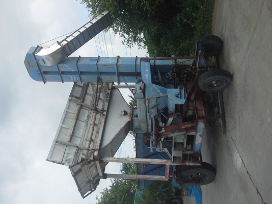 ขายเครื่องสีข้าวโพดเคลื่อนที่ 20ตัน/วัน