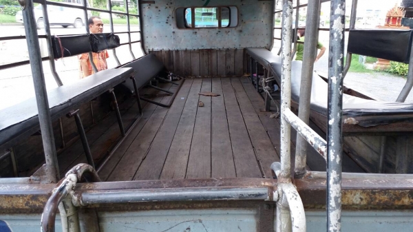 หกล้อ อีซูซุ NKR120ปี40 ยาว4.30ม รถห้างสภาพดีสวยพร้อมใช้ ทะเบึยนพร้อมโอน