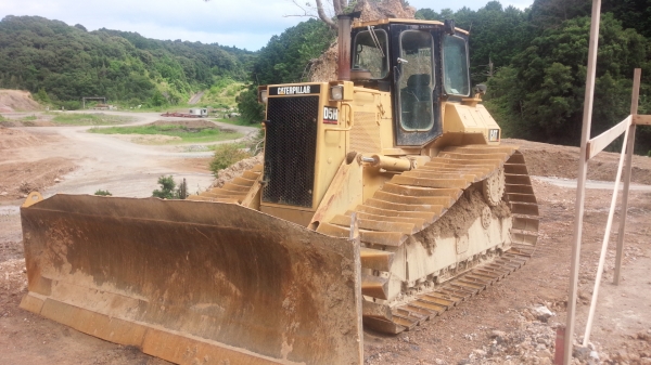 รถดัน Caterpillar D5H #4KD04190up รถนอก สนใจสั่งนำเข้าโทร. 080-6565422 (หนิง)