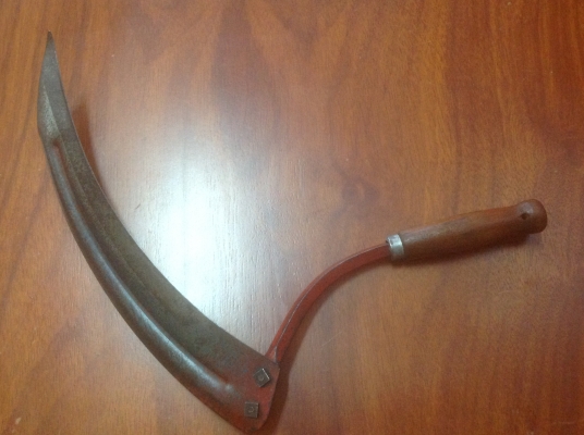 ขายเคียวเกี่ยวหญ้าโบราณ สำหรับใช้ในฟาร์ม ไร่ นา เก่าหายากงานแฮนด์เมด