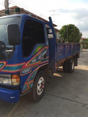 ขายด่วน รถ 6 ล้อรถประกอบ