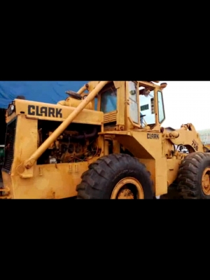 รถตักล้อยาง Clark 75B นำเข้าจากอเมริกายังไม่เคยใช้งานในไทย