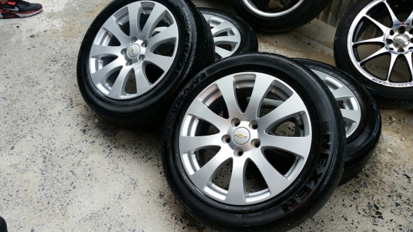 ล้อแม็กพร้อมยางcaptiva ขอบ17