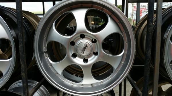 ล้อแม็กใหม่ขอบ20