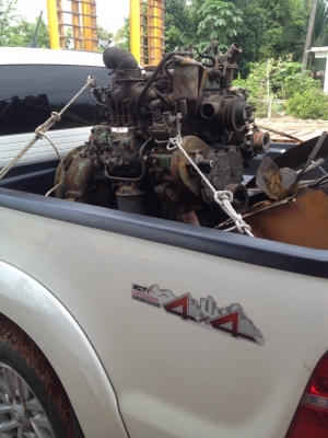 ขายรถตัก JH30 ตามสภาพ ติดต่อได้ท่คุณ อ๊อฟ พิจิตร 086-737-9991