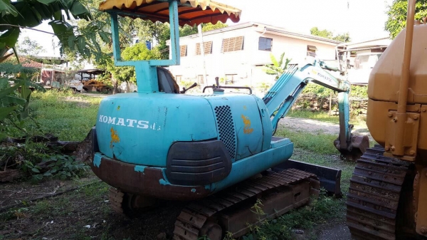 ขายแบคโฮ KOMATSU PC25-1 เอกสารสัญญาซื้อขาย รถพร้อมใช้ ราคาต่อรองได้ครับ