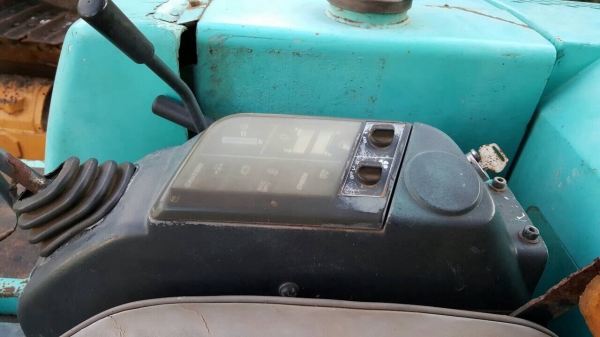 ขายแบคโฮ KOMATSU PC25-1 เอกสารสัญญาซื้อขาย รถพร้อมใช้ ราคาต่อรองได้ครับ